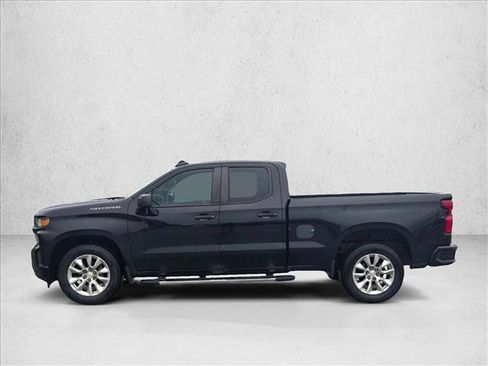 Used 2020 Chevrolet Silverado 1500 Custom w/ Custom Value Package RWD image 8