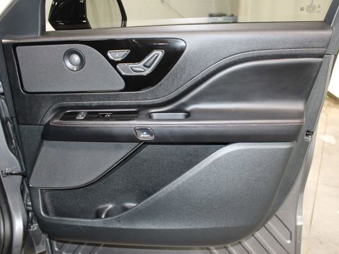 Used 2024 Lincoln Aviator Reserve w/ Equipment Group 201A RWD image 36