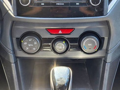 Used 2018 Subaru Crosstrek 2.0i Premium AWD/4WD image 19