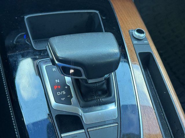 Used 2021 Audi Q5 e Premium Plus AWD/4WD image 24
