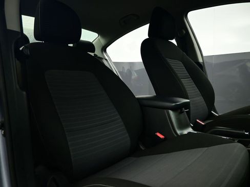 Used 2018 Kia Forte S image 30