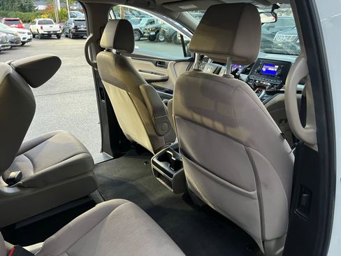 Used 2019 Honda Odyssey LX image 23