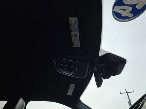 Used 2024 Jeep Grand Cherokee L Laredo image 7