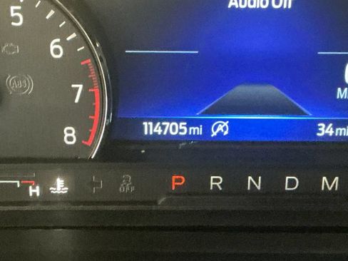 Used 2020 Ford Explorer XLT w/ Equipment Group 202A AWD/4WD image 22