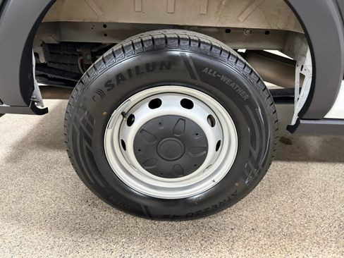 Used 2025 Ford Transit 250 148 Medium Roof RWD image 56