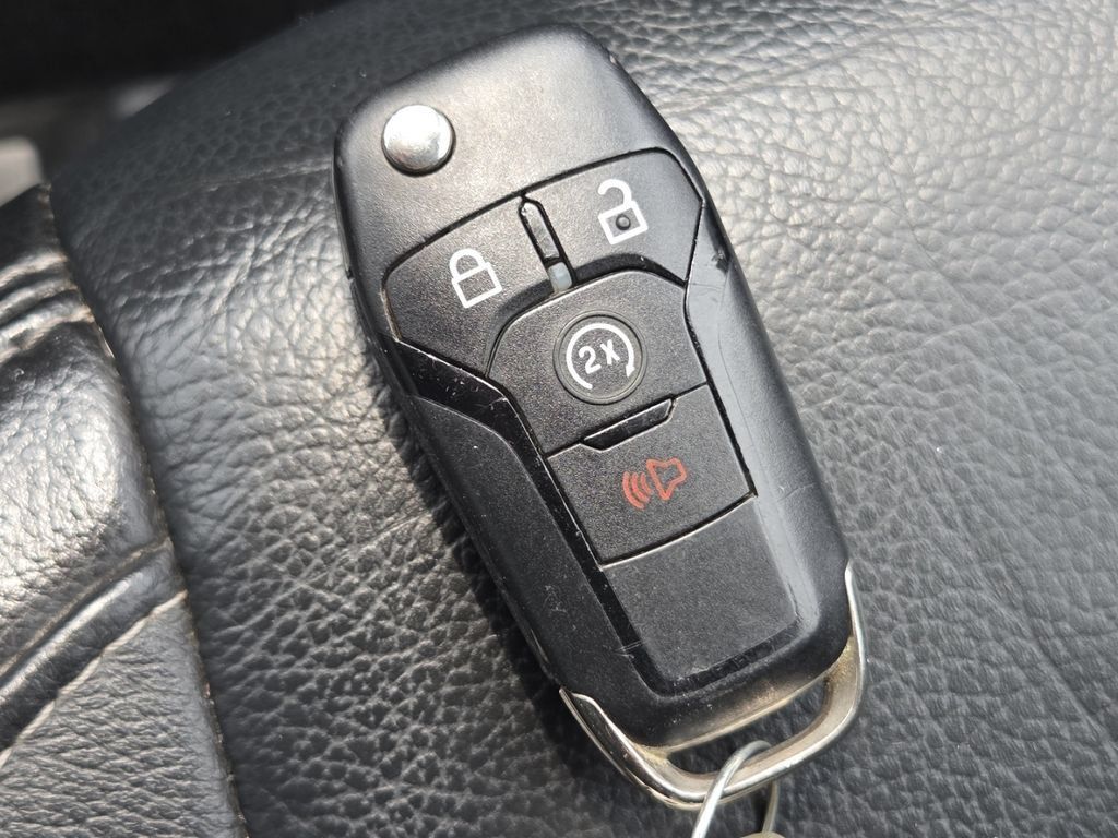 Used 2019 Ford F250 Lariat w/ Lariat Value Package AWD/4WD image 35
