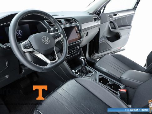Used 2022 Volkswagen Tiguan SE image 19