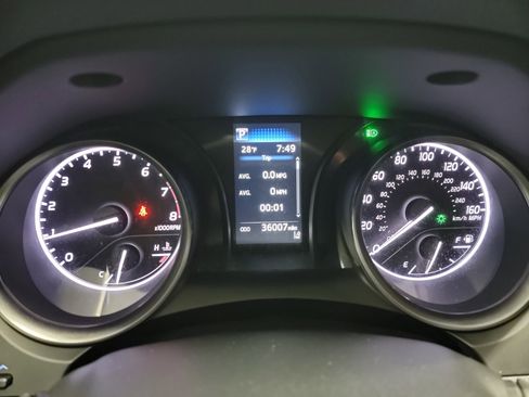 Used 2023 Toyota Camry SE image 18