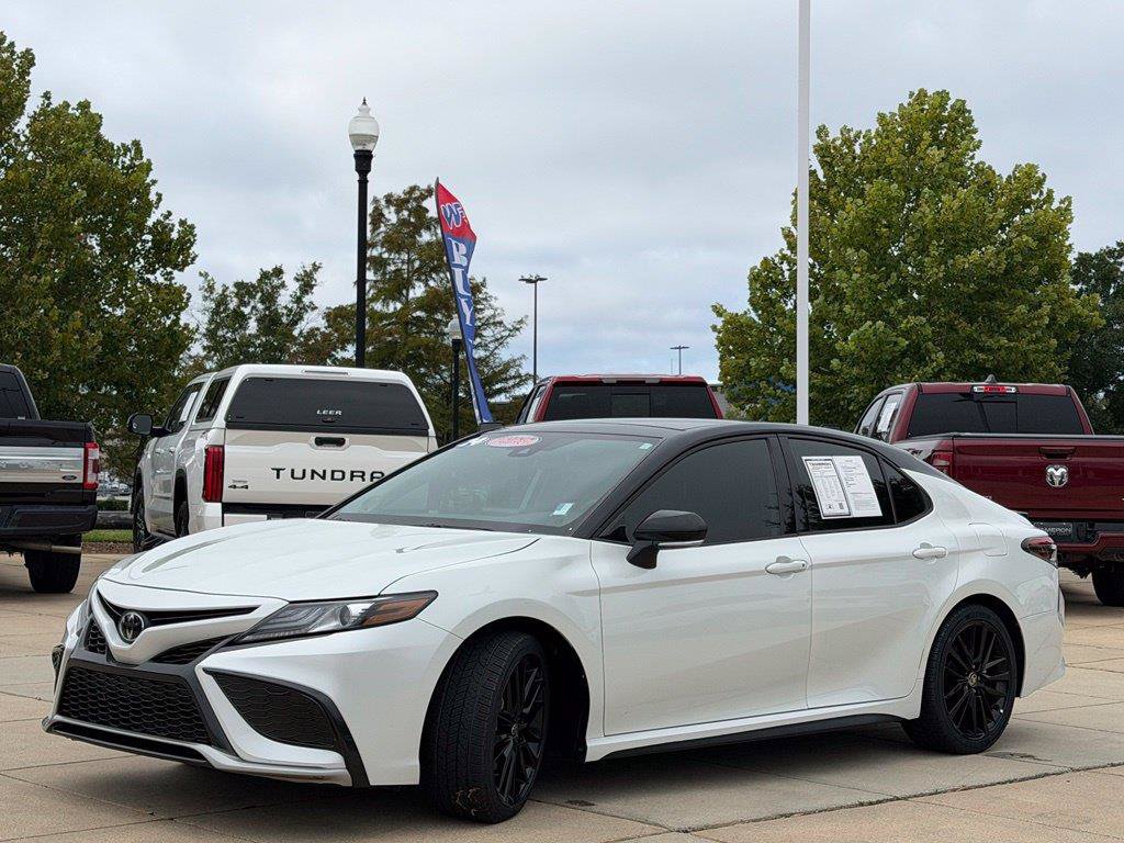 Used 2024 Toyota Camry XSE w/ Blackout Package (TMS) FWD image 8