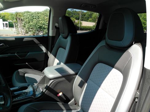 Certified 2020 Chevrolet Colorado Z71 AWD/4WD image 11