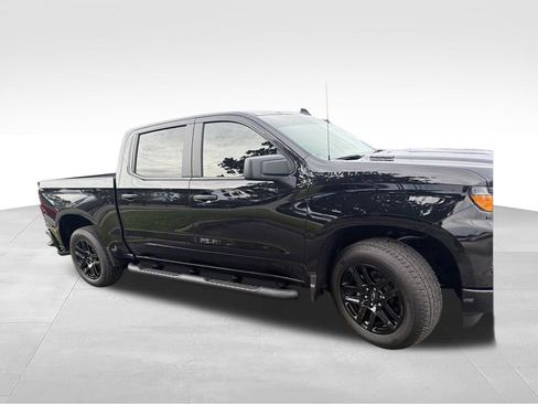 Used 2026 Chevrolet Silverado 1500 Custom w/ Rally Edition RWD image 3