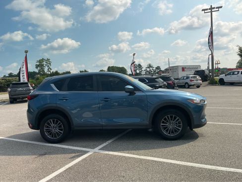 Used 2021 MAZDA CX-5 Touring FWD image 9