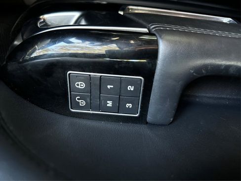 Used 2016 Land Rover Range Rover HSE image 30