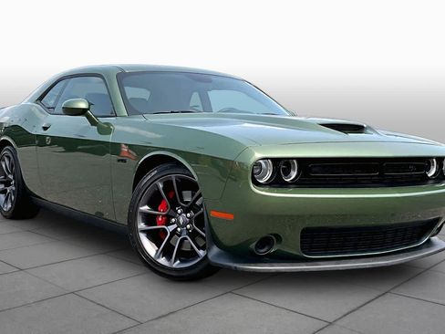 Used 2023 Dodge Challenger R/T w/ Performance Handling Group RWD image 3