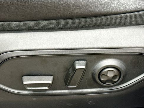 New 2025 Jeep Grand Cherokee L Laredo image 20