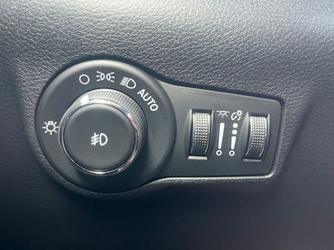 New 2026 Jeep Compass Limited AWD/4WD image 12