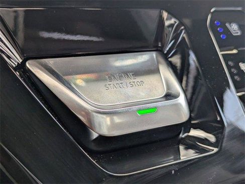 New 2025 GMC Sierra 2500 Denali w/ Denali Reserve Package image 38