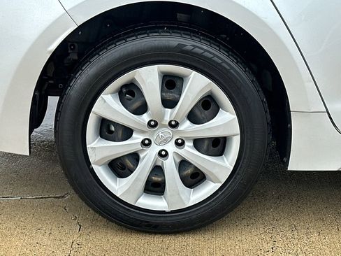 Used 2024 Toyota Corolla LE FWD image 7