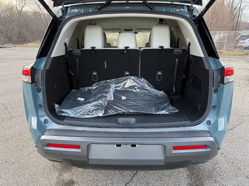 New 2026 Nissan Pathfinder SL image 40