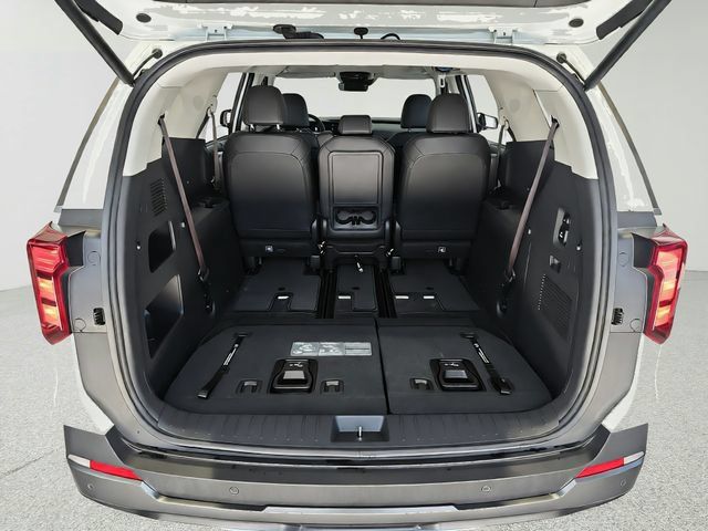 Certified 2026 Kia Carnival SX w/ SX Dark Edition Package FWD image 30