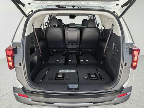 Certified 2026 Kia Carnival SX w/ SX Dark Edition Package FWD image 30
