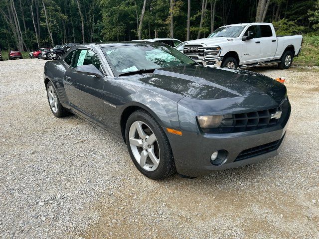 Used 2010 Chevrolet Camaro LT RWD image 11
