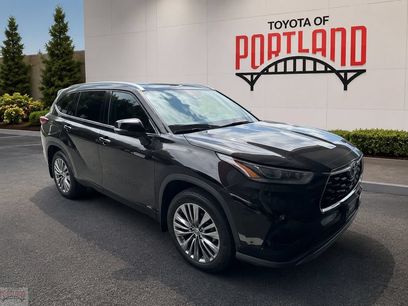 Used 2021 Toyota Highlander Platinum