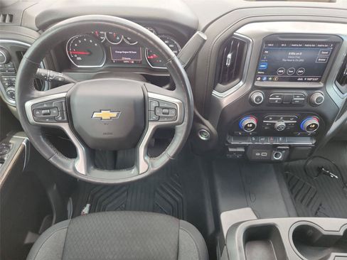 Used 2022 Chevrolet Silverado 2500 LT w/ Convenience Package AWD/4WD image 11