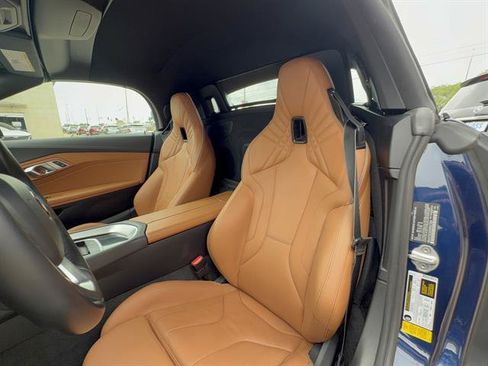 Used 2019 BMW Z4 sDrive30i w/ Convenience Package RWD image 9