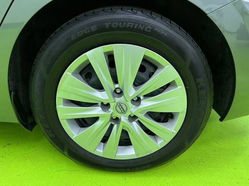 Used 2024 Nissan Sentra S FWD image 14