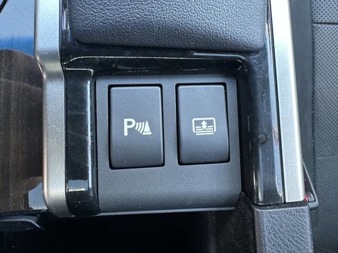 Used 2013 Lexus GS 350 AWD w/ Luxury Pkg w/Cold Weather Pkg image 36