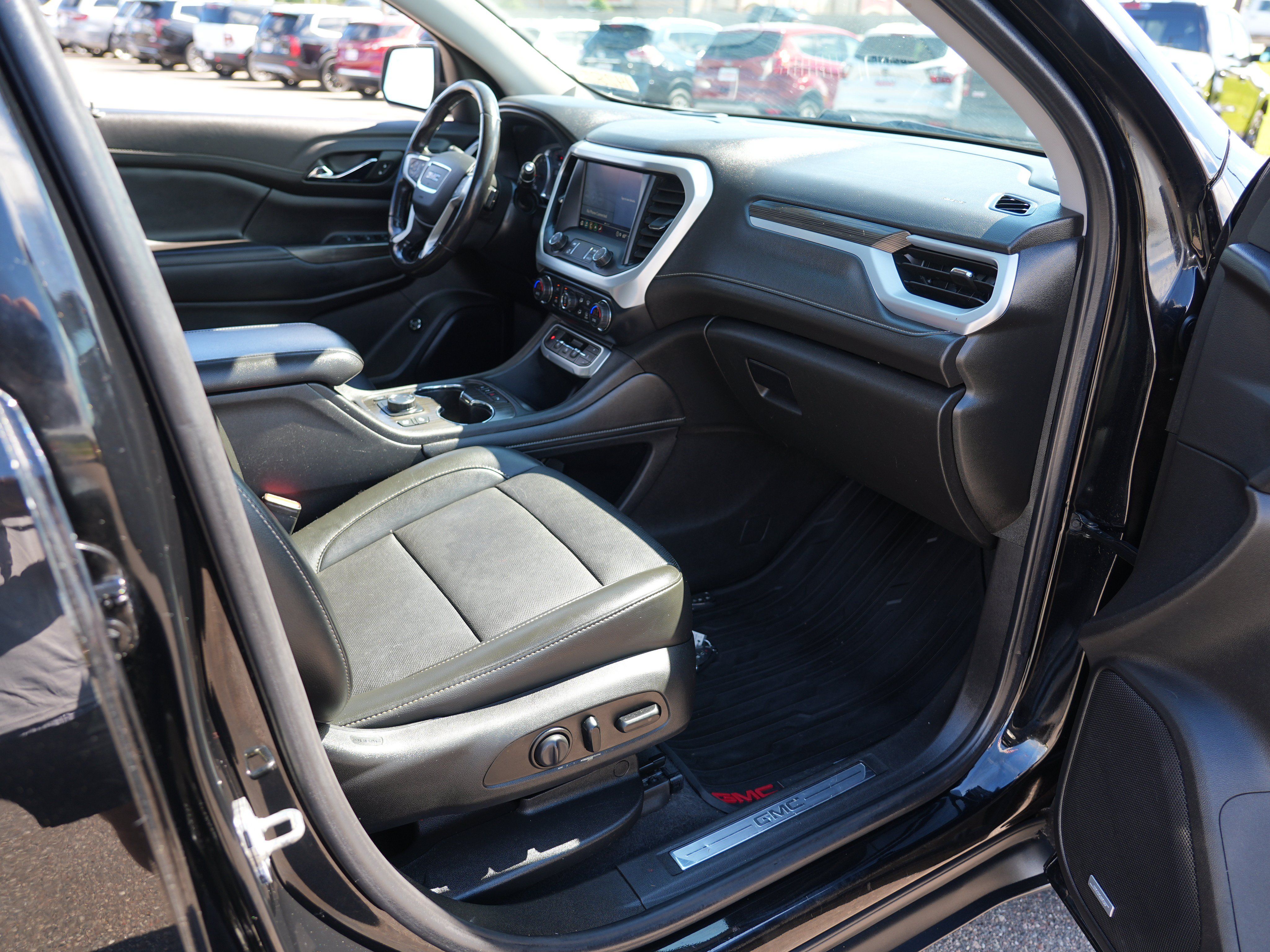 Used 2021 GMC Acadia SLT w/ Preferred Package AWD/4WD image 36
