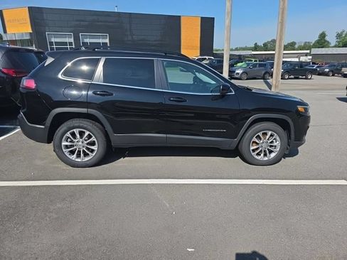 Used 2022 Jeep Cherokee Latitude Lux w/ Sun & Sound Group AWD/4WD image 9