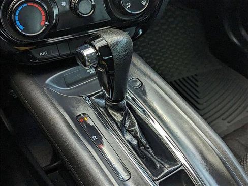 Certified 2022 Honda HR-V LX image 12