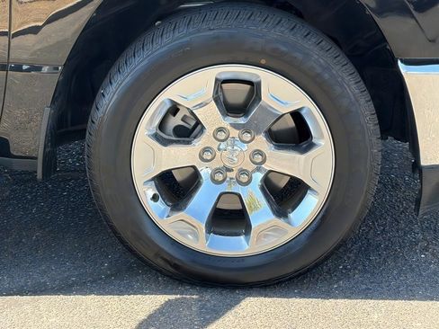 Used 2023 RAM 1500 Big Horn RWD image 9