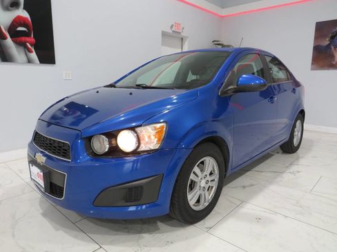 Used 2016 Chevrolet Sonic LT image 7