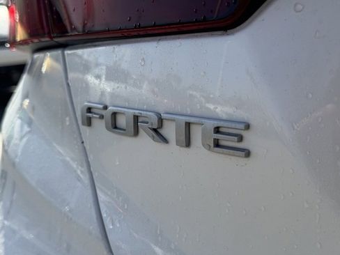 Certified 2023 Kia Forte LXS image 10