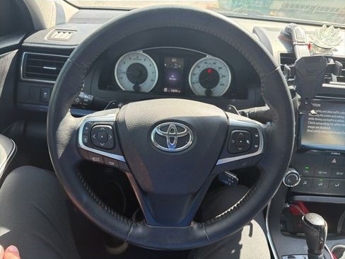 Used 2016 Toyota Camry SE image 15