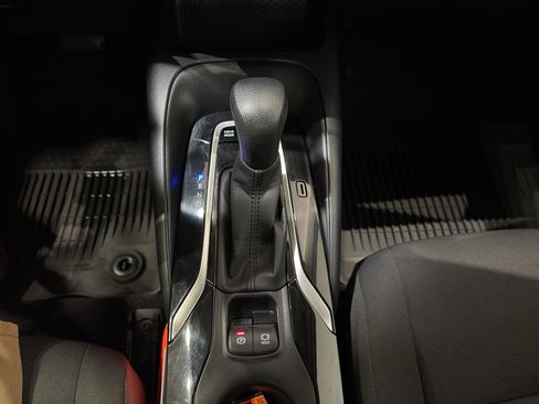 Used 2022 Toyota Corolla LE FWD image 26
