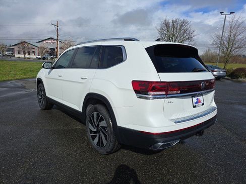 New 2026 Volkswagen Atlas SEL image 5