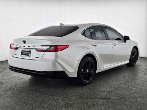 Used 2026 Toyota Camry XLE FWD image 3