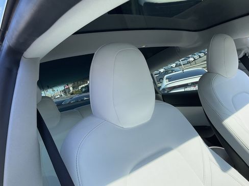 Used 2020 Tesla Model 3 Long Range image 61