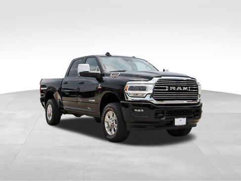 Used 2024 RAM 2500 Laramie w/ Safety Group AWD/4WD image 1