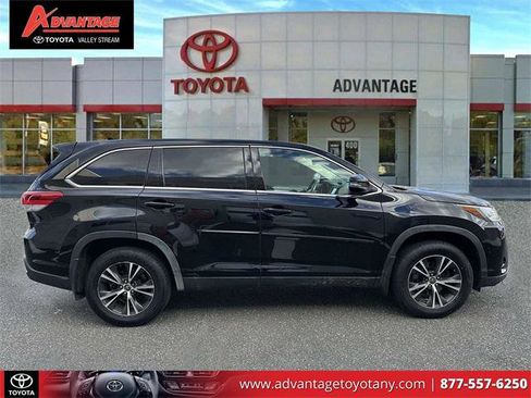 Certified 2019 Toyota Highlander Plus image 5