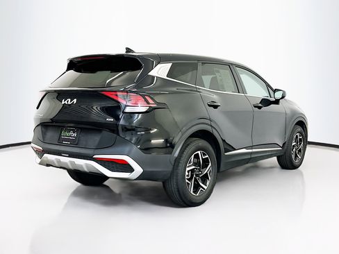 Used 2025 Kia Sportage LX image 9