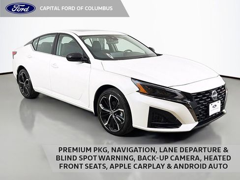 Used 2023 Nissan Altima 2.5 SR w/ SR Premium Package AWD/4WD image 1