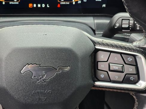 Used 2025 Ford Mustang Premium RWD image 17