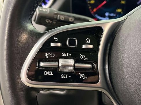 Certified 2023 Mercedes-Benz GLA 250 4MATIC image 21