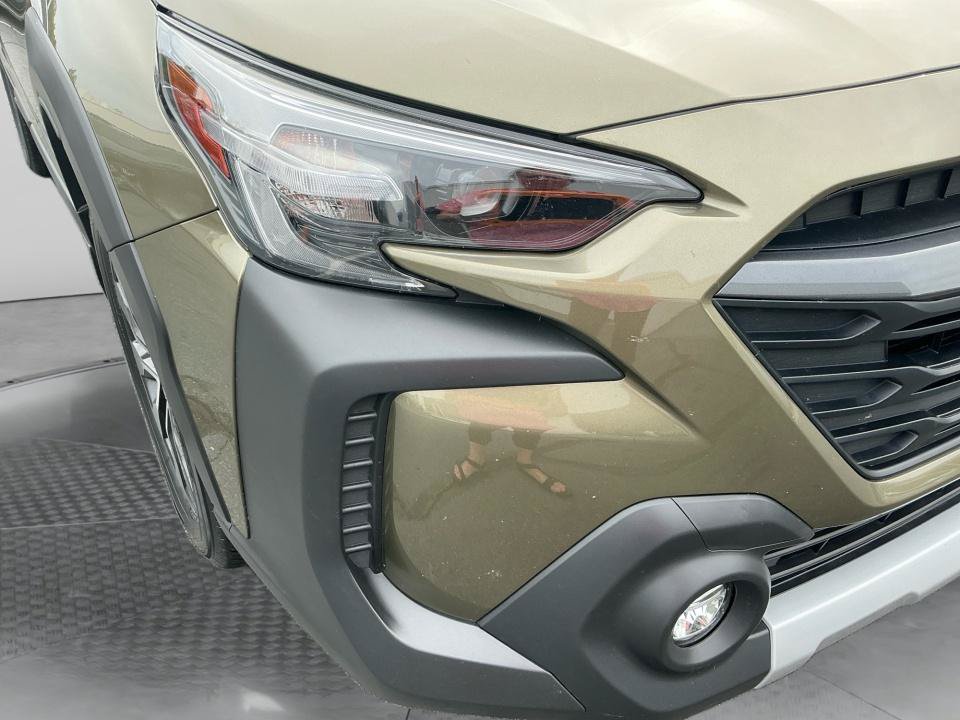 Certified 2025 Subaru Outback Limited AWD/4WD image 28