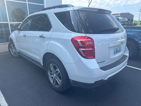 Used 2016 Chevrolet Equinox LTZ w/ Enhanced Convenience Package FWD image 4